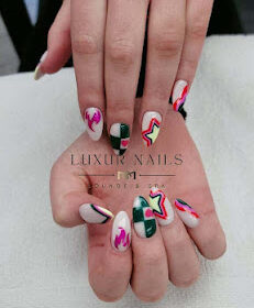 Nail-salon-92123-Luxur-Nails-Lounge-_-Spa-CA-92123