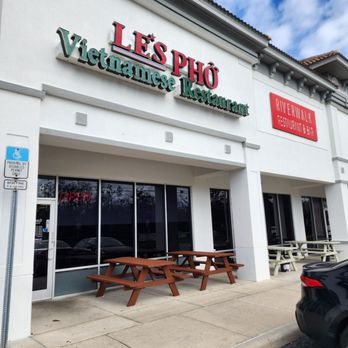 Le’s Pho