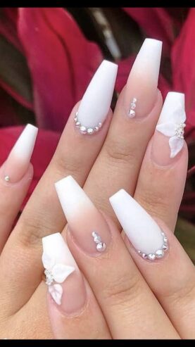 Moon Nails & Spa
