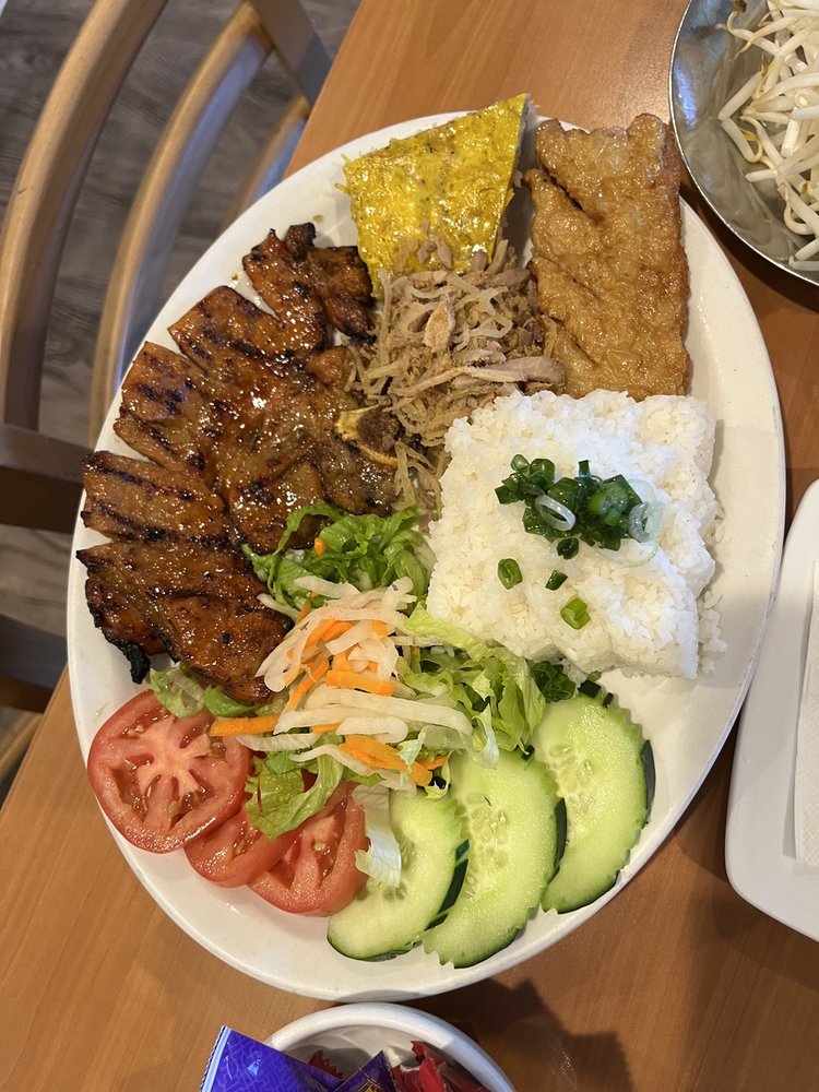 Phuong Trang Restaurant