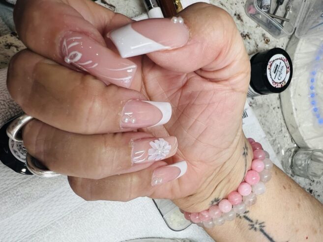 Moon Nails & Spa