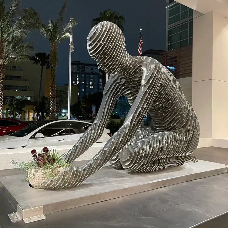 Parkestry Rooftop Bar & Lounge